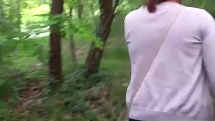 Pasangan Abg Mesum di Hutan